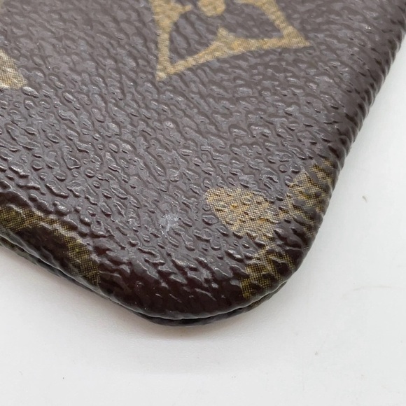Louis Vuitton Monogram Canvas Key Holder - Picture 11 of 16